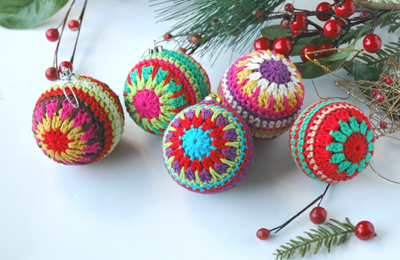 Boules de Noël au crochet 