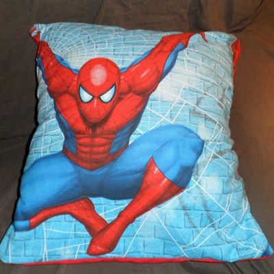 coussin spiderman