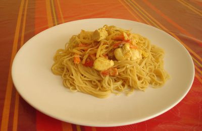 Poulet curry-coco, nouilles et légumes chinois