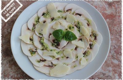 Carpaccio de champignons au basilic