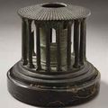 Modèles en bronze représentant les temples d'Antonin et Faustine & de Vesta, d'après l'antique, Italie, fin du XIXème siècle 