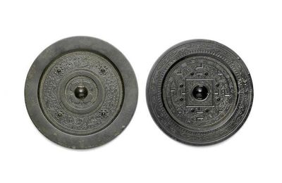 Two bronze circular mirrors, Western Han-Xin Dynasty