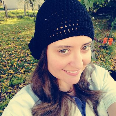 Bonnet dame avec déco.