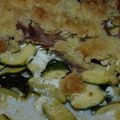 Crumble aux courgettes, jambon cru et fromage frais