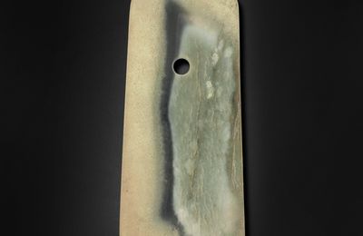 A rare and exceptional archaic jade ceremonial axe (Yue), Neolithic period-Zhou dynasty