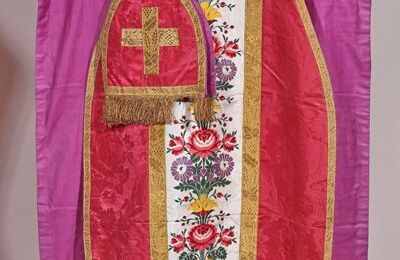 Chasuble rose