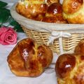 Brioches légères à la crème fraîche et aux pépites de chocolat