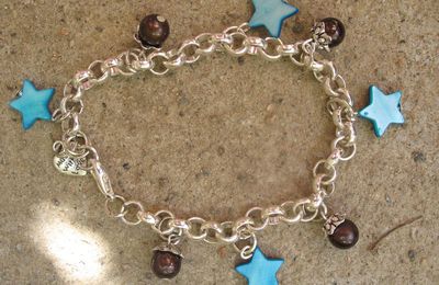 coucou! un autre tit bracelet dans les tons