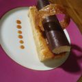 Creation personnelle : Biscuit Financier, Sauce Caramel, mousse Vanille en coque de Chocolat noir et Tuile de Fraise
