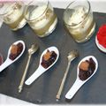 Cuillères de chutney de quetsches et citron, mousse de foie.