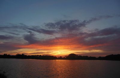 Coucher de soleil sur le lac du Grand Fay