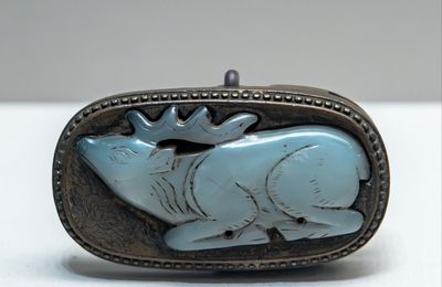 Bronze Belt hook inlaid Jade Deer, Tang Dynasty (618-907),