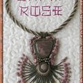 China Rose en collier