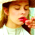 “Mes vices ne sont que les fruits d'une solitude forcée.” Mary Shelley qui avait de belles fraises
