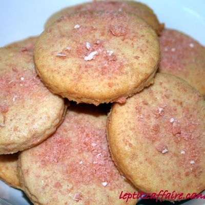 Sablés aux biscuits roses