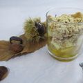 Verrine de compotée de pomme peinette et oignons doux, Pélardon mariné et crumble à la châtaigne