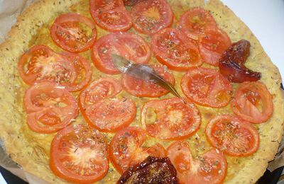 Tarte tomate-moutarde avec pâte HQNG à la farine de maïs