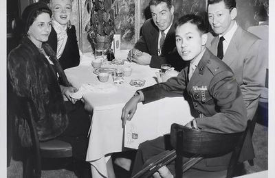 1954, San Francisco - Marilyn & Joe au restaurant