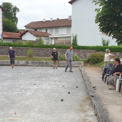Terrain de jeux intergénérationnels