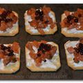 biscuits apéritifs au saumon et caviar de vinaigre de tomate 