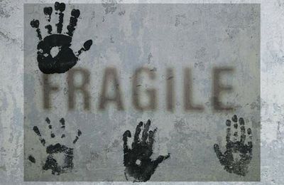 FRAGILE