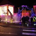 ILLUMINATIONS : UN NOUVEAU RIDEAU POUR LA FONTAINE ET UN HABIT DE LUMIÈRE DE 130 000 WATTS.