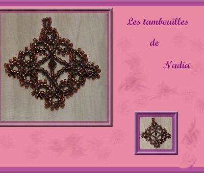 VENDUE ref 0075 pendentif marie lesuer 8€