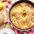 Gâteau aux pommes caramelisées & éclats de noisettes