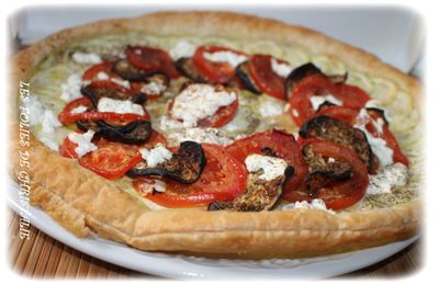 Tarte feuilletée aubergines confites, tomates, courgettes ,chèvre