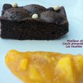 Moelleux chocolat-amandes et sauce piquante à la mangue