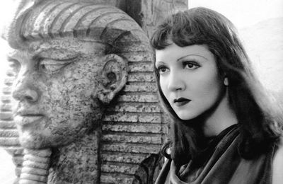 CLAUDETTE COLBERT