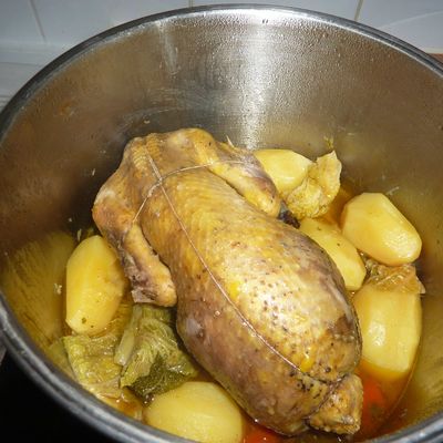 Pintade au chou et à la bière