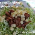 Frisée aux lardons et au gruyère