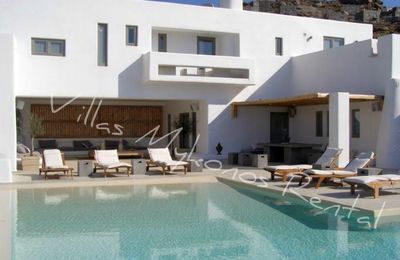 This magnificent Mykonos villas , situated on an