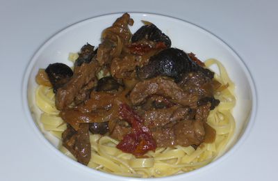 Boeuf Stroganoff