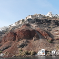 Santorin : panorama de la baie (caldeira) vue du mouillage au pied de Oia, octobre 2015
