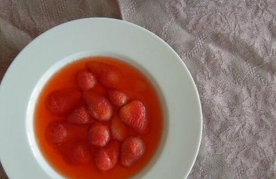 Soupe de fraises infusées