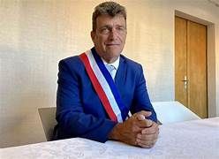 Agressé lors d’une fête dans sa commune, le maire de Saint-Dié-des-Vosges porte plainte 