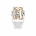 A 21.33 carats VVS2 clarity Fancy Pink-Brown diamond ring