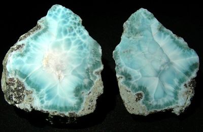 Larimar, la pierre bleu de l'Atlantide