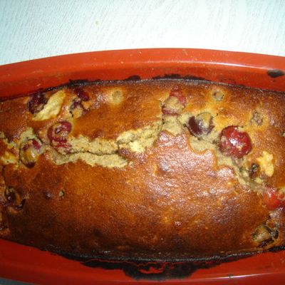 Cake aux cerises du jardin