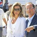 UN CAILLOU DANS LA CHAUSSURE DE FRANCOIS HOLLANDE