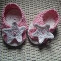 Chaussons bébé motif étoile au crochet pour 