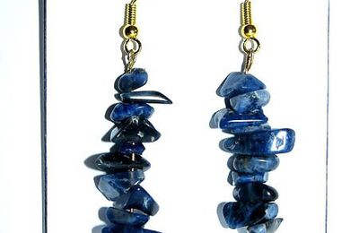 BOUCLE OREILLE BAROQUE SODALITE 8 - CROCHET DORE 