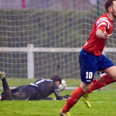 LES HIRSONNAIS EN PLEIN BROUILLARD.