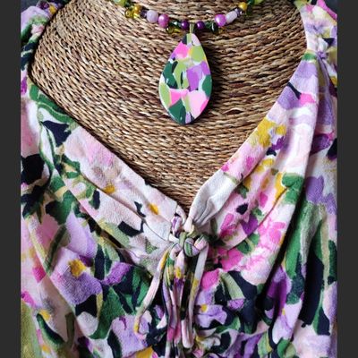 Assortir des bijoux à des vêtements 