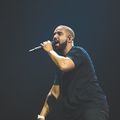 Drake surprend un fan en lui offrant 50 000 dollars lors d'un concert