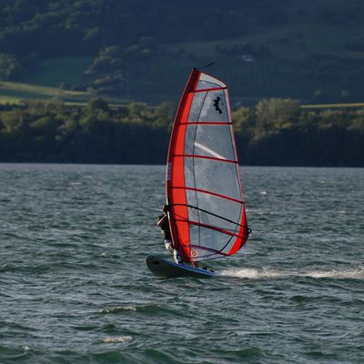 windsurf