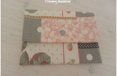 Pochette à deux poches