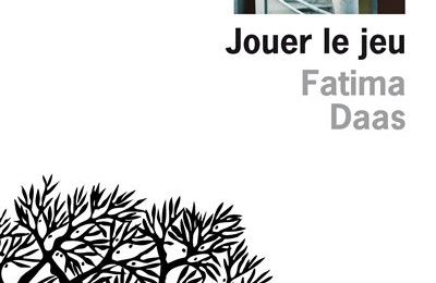  Jouer le jeu ; Fatima Daas creuse les zones d'ombre de’« l'impitoyable système de classe" 